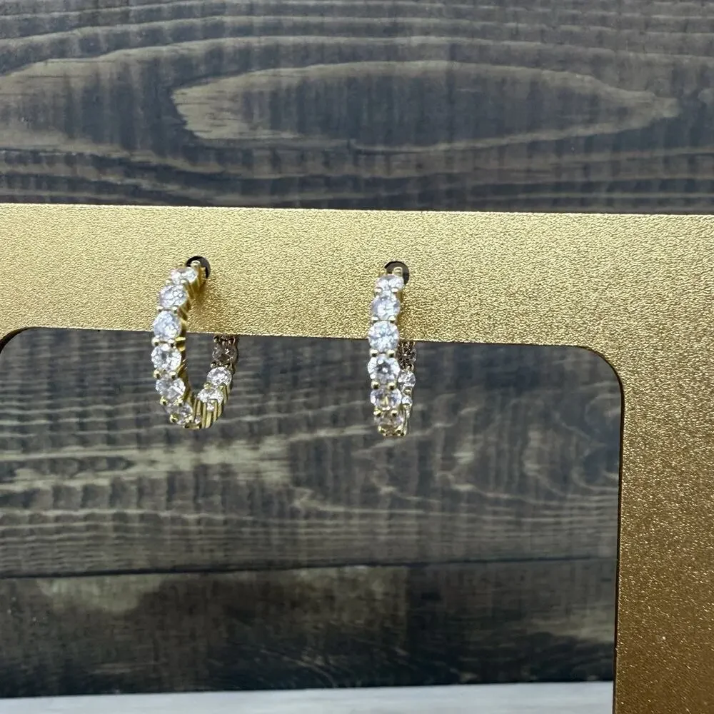 Unbranded sterling silver